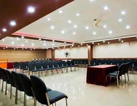 Didi Hotel Lucknow Extérieur photo