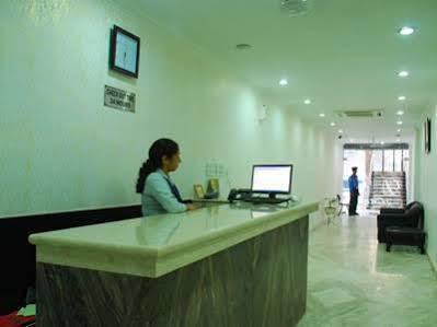 Didi Hotel Lucknow Extérieur photo